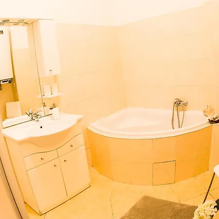 Cozy Apartment In Prague'S Best Area Exterior photo